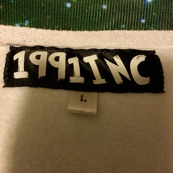 Galaxy Sweatshirt - Picture 3 of 3